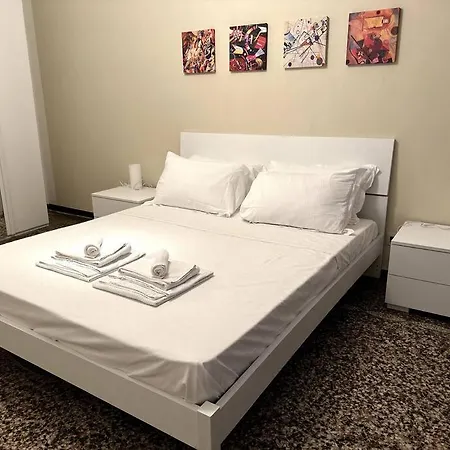 Ridi Che Ti Passa In Vico Del Fieno Apartment Genoa